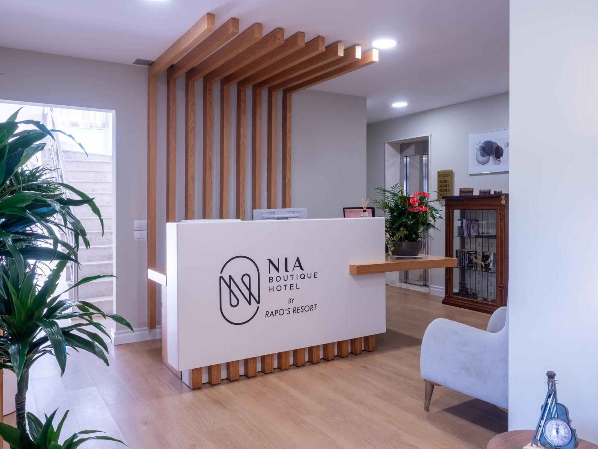 Nia Boutique Hotel By Rapo'S Resort Himare Esterno foto